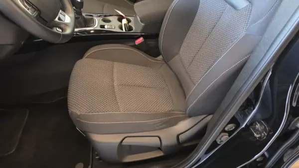 Renault Kadjar 2018 - 15500 EUR, 107700 km - AUTO.MOTO.pt - 107700km - foto 39 de 56