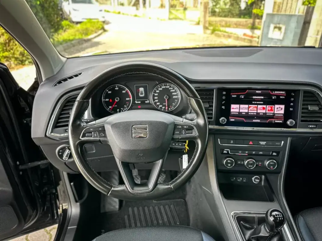 SEAT Ateca 2020 - 16990 EUR, 180000 km - AUTO.MOTO.pt - 180000km - foto 6 de 12