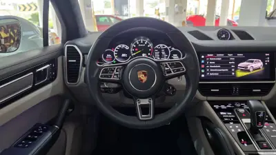 Porsche Cayenne 2022 - 120000 EUR, 42421 km - AUTO.MOTO.pt - 42421km - foto 7 de 27