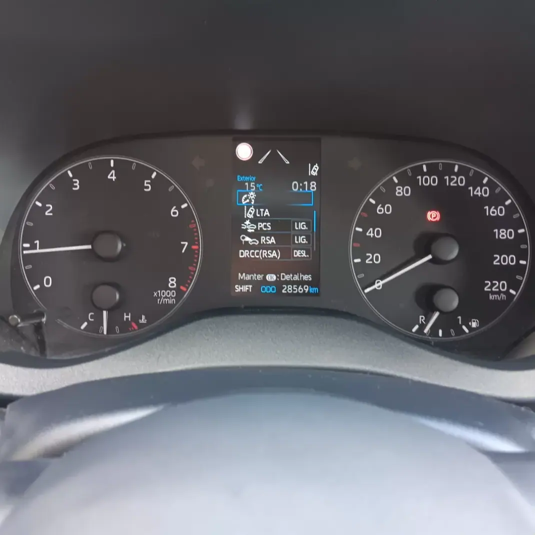 Toyota Yaris 2021 - 17490 EUR, 28569 km - AUTO.MOTO.pt - 28569km - foto 2 de 19