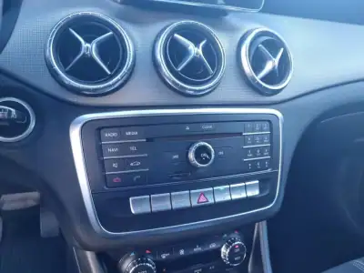 Mercedes-Benz CLA 220 2017 - 26900 EUR, 106416 km - AUTO.MOTO.pt - 106416km - foto 10 de 23