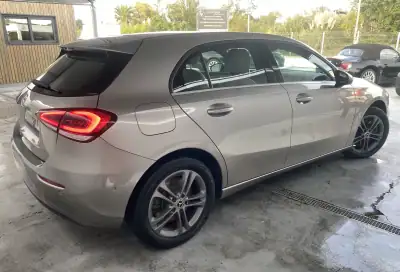 Mercedes-Benz A 250e 2020 - 24990 EUR, 138210 km - AUTO.MOTO.pt - 138210km - foto 4 de 15