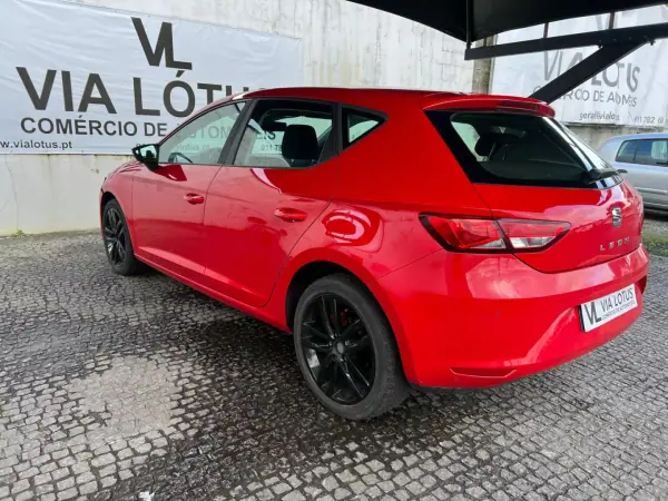 SEAT Leon 2013 - 8900 EUR, 186600 km - AUTO.MOTO.pt - 186600km - foto 5 de 6