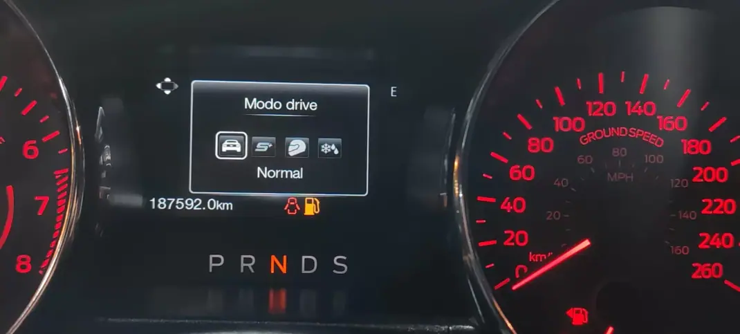 Ford Mustang 2016 - 31000 EUR, 188000 km - 188000km - foto 15 de 23