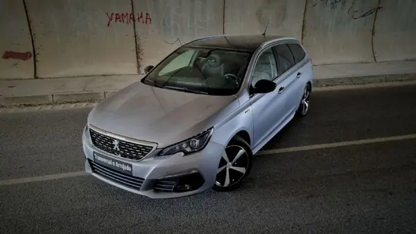Peugeot 308 SW 2018 - 15800 EUR, 139000 km - AUTO.MOTO.pt - 139000km - foto 2 de 26