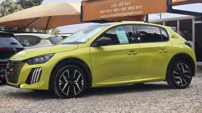 Peugeot 208 2025 - 21000 EUR, 7900 km - AUTO.MOTO.pt - 7900km - foto 6 de 26