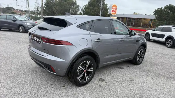 Jaguar E-Pace 2023 - 45500 EUR, 40380 km - AUTO.MOTO.pt - 40380km - foto 8 de 38