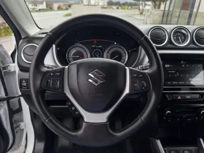 Suzuki Vitara 2019 - 15990 EUR, 77000 km - AUTO.MOTO.pt - 77000km - foto 15 de 32