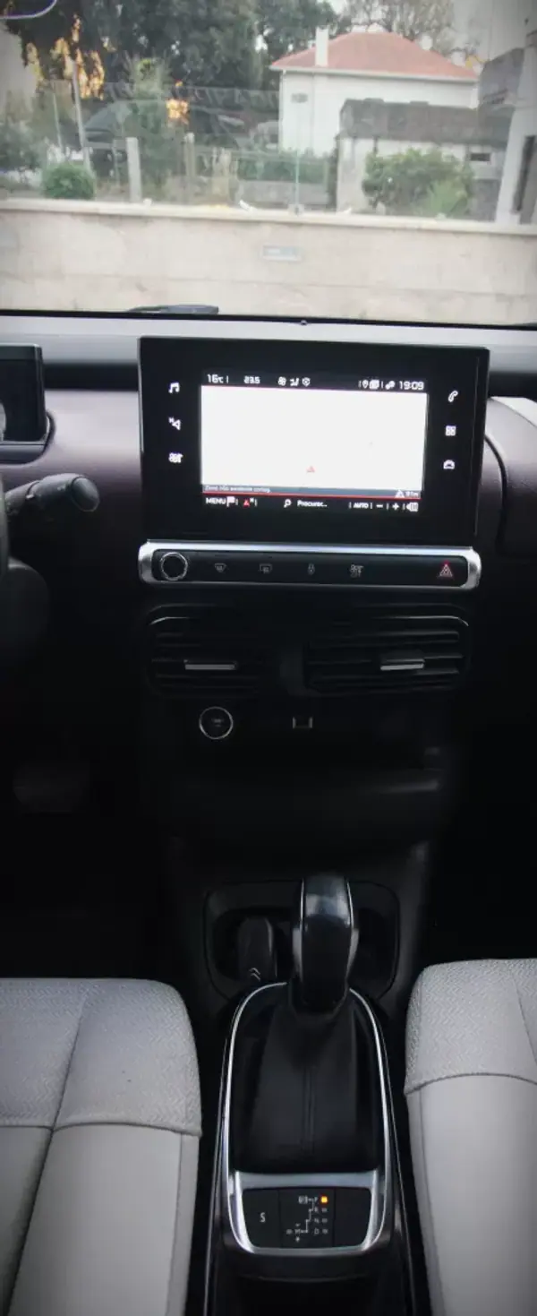 Citroën C4 Cactus 2018 - 13990 EUR, 113200 km - AUTO.MOTO.pt - 113200km - foto 15 de 30