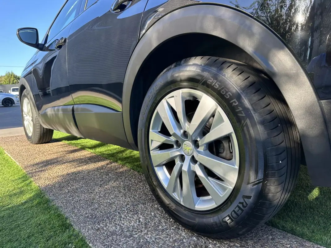 Peugeot 3008 2019 - 14900 EUR, 190000 km - 190000km - foto 21 de 64
