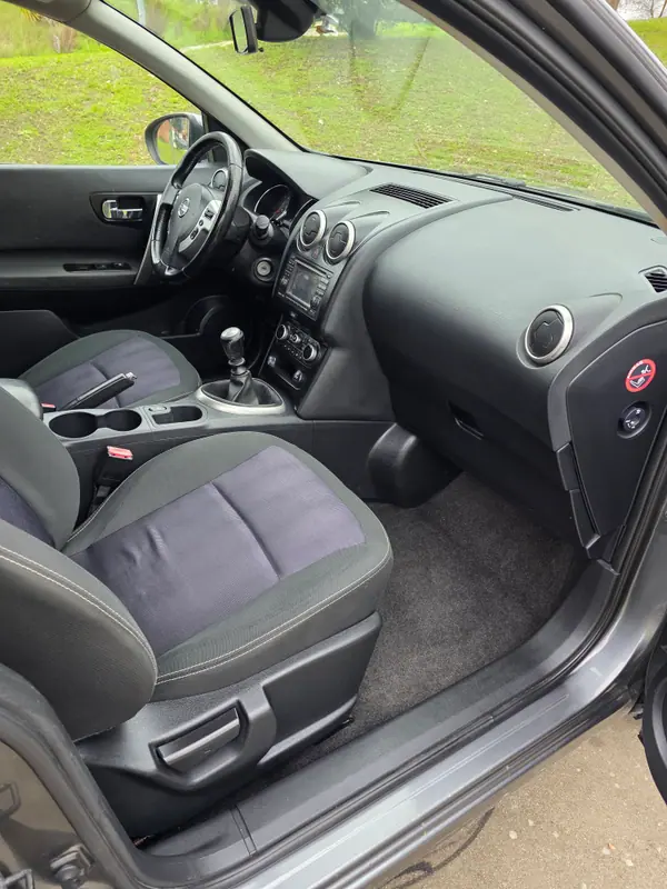 Nissan Qashqai +2 2012 - 7500 EUR, 227000 km - 227000km - foto 9 de 12