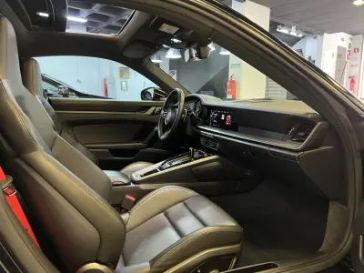 Porsche 992 2019 - 139990 EUR, 90000 km - AUTO.MOTO.pt - 90000km - foto 16 de 56