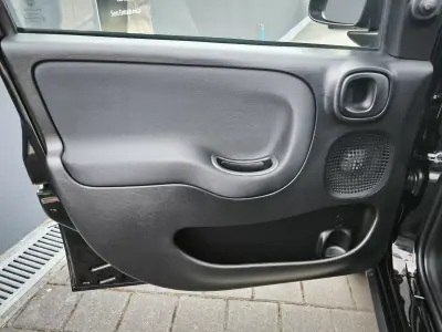 Fiat Panda 2023 - 10950 EUR, 66000 km - AUTO.MOTO.pt - 66000km - foto 26 de 29