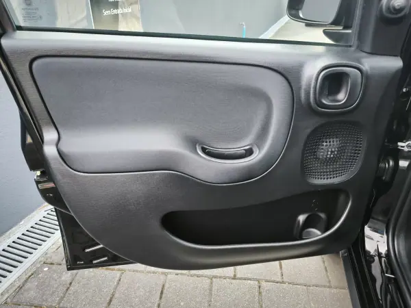 Fiat Panda 2023 - 9950 EUR, 66000 km - AUTO.MOTO.pt - 66000km - foto 26 de 29