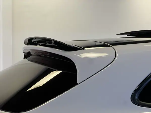 Porsche Panamera Sport Turismo 2020 - 74990 EUR, 120000 km - AUTO.MOTO.pt - 120000km - foto 38 de 56