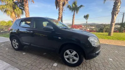 Nissan Qashqai 2008 - 5900 EUR, 305000 km - AUTO.MOTO.pt - 305000km - foto 4 de 11