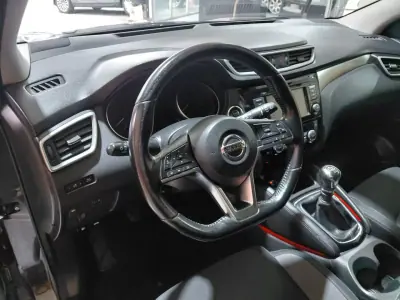 Nissan Qashqai 2018 - 18900 EUR, 99000 km - AUTO.MOTO.pt - 99000km - foto 7 de 16
