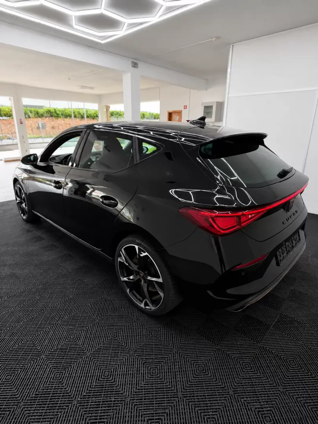 Cupra Leon 2021 - 21990 EUR, 50000 km - 50000km - foto 4 de 8