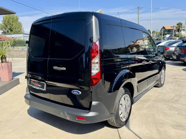 Ford Tourneo Connect 2015 - 8500 EUR, 190000 km - 190000km - foto 10 de 15