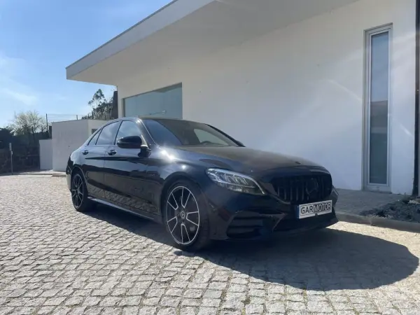 Mercedes-Benz C 300 2019 - 26250 EUR, 160124 km - AUTO.MOTO.pt - 160124km - foto 2 de 14