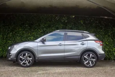 Nissan Qashqai 2017 - 17500 EUR, 127700 km - AUTO.MOTO.pt - 127700km - foto 7 de 20