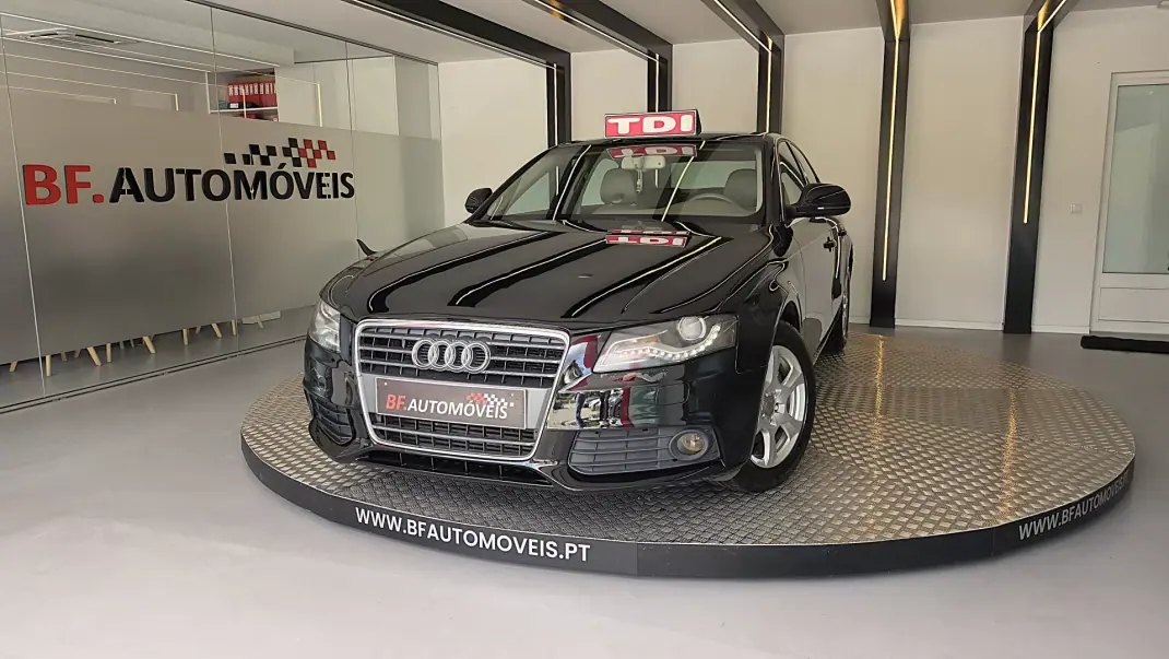 Audi A4 2008 - 9750 EUR, 235508 km - AUTO.MOTO.pt - 235508km - foto 1 de 51
