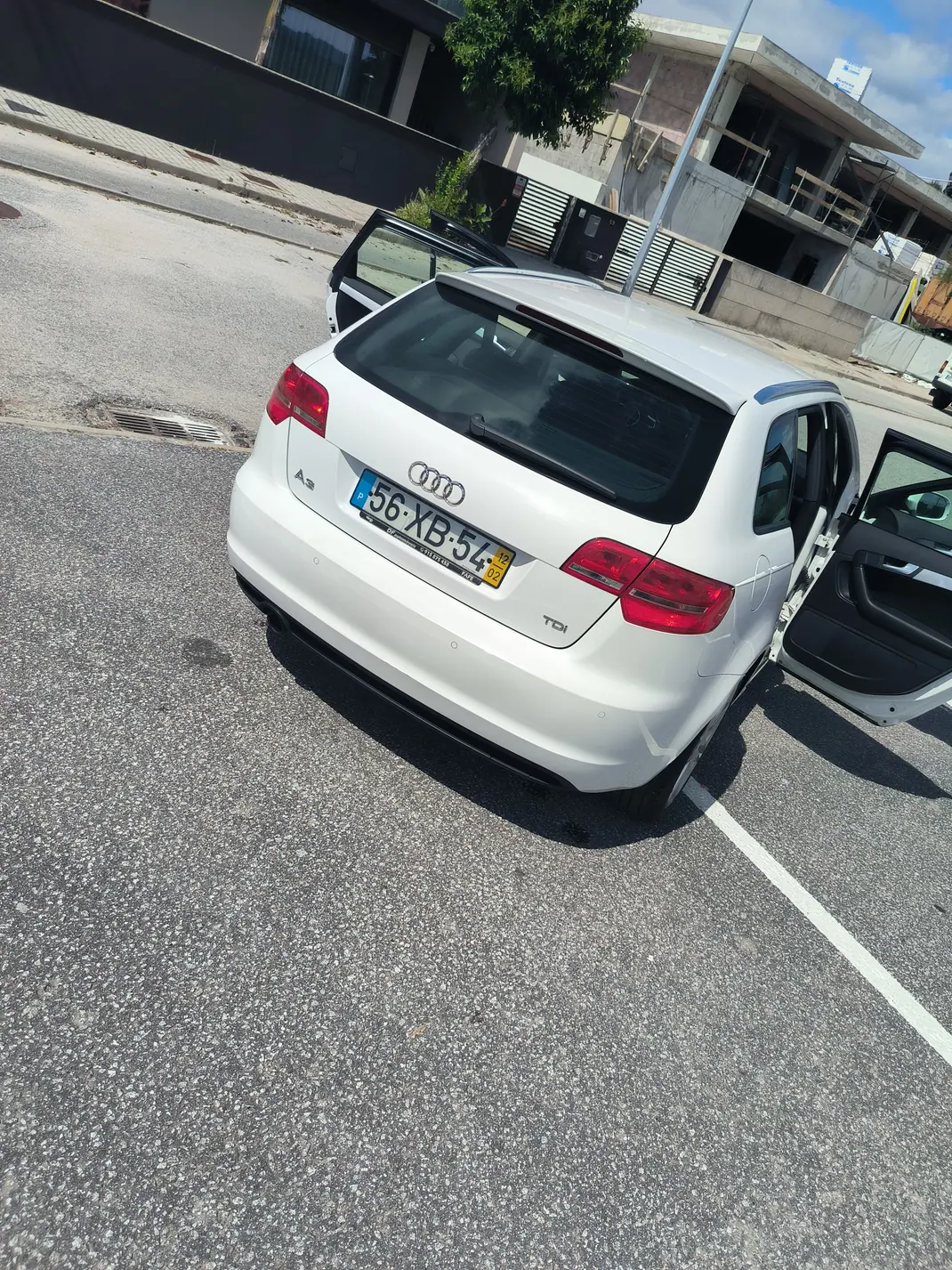 Audi A3 Sportback 2012 - 12500 EUR, 205100 km - AUTO.MOTO.pt - 205100km - foto 17 de 19