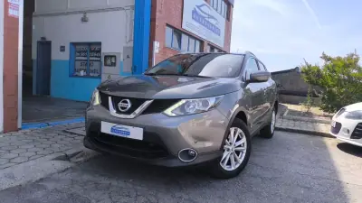 Nissan Qashqai 2015 - 12400 EUR, 173000 km - AUTO.MOTO.pt - 173000km - foto 17 de 22