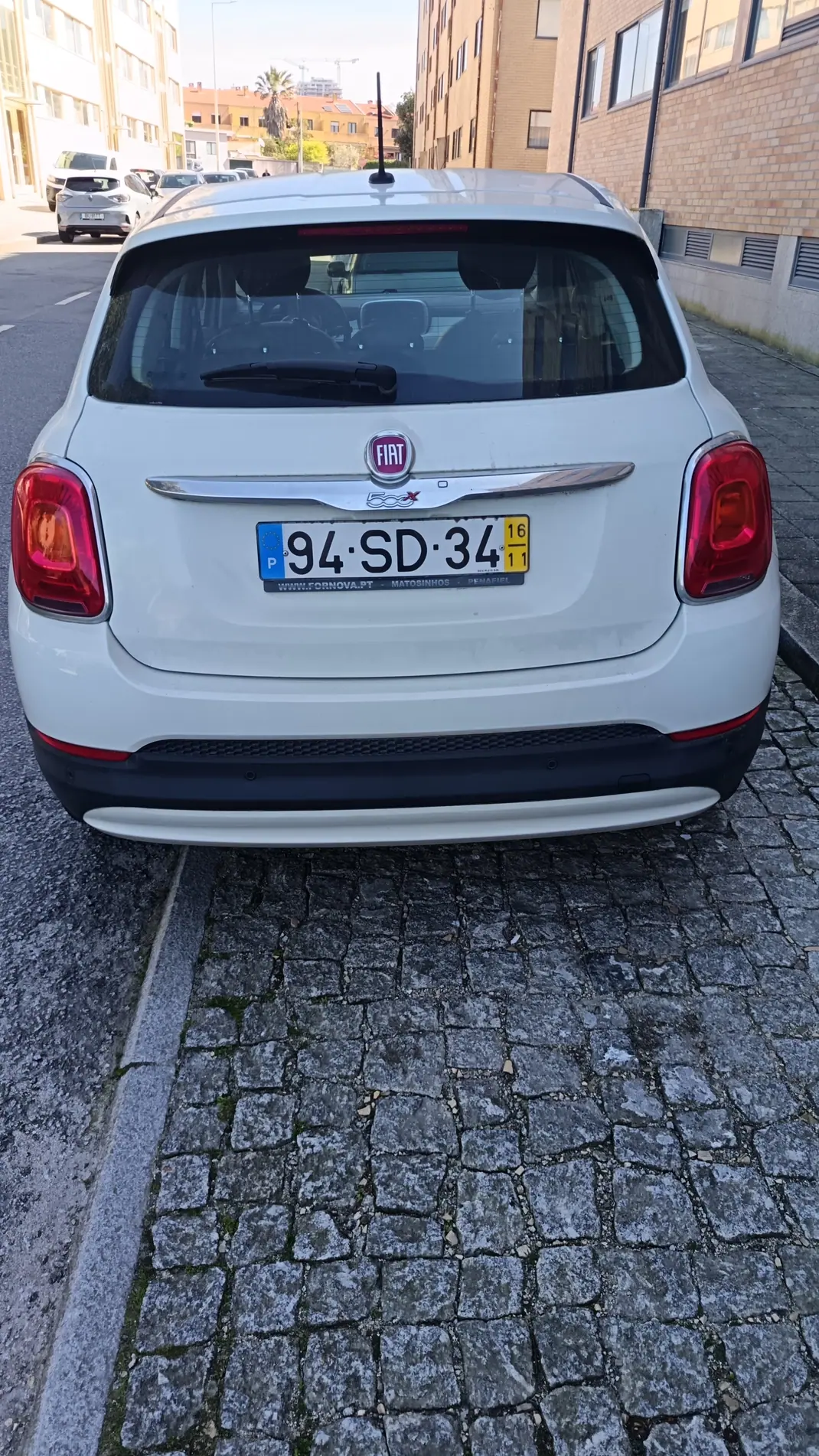 Fiat 500X 2016 - 8500 EUR, 140000 km - AUTO.MOTO.pt - 140000km - foto 4 de 6