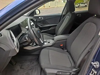 BMW 118 2023 - 24490 EUR, 60000 km - AUTO.MOTO.pt - 60000km - foto 10 de 29