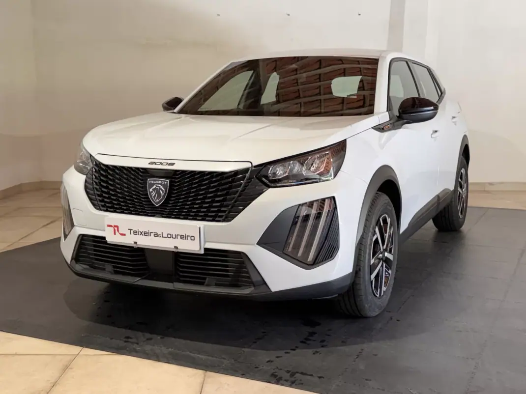 Peugeot 2008 2025 - 20500 EUR, 22534 km - AUTO.MOTO.pt - 22534km - foto 1 de 22