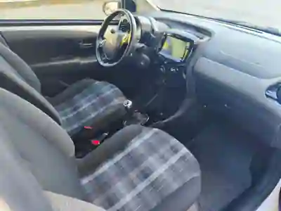 Peugeot 108 2019 — foto 3 de 4