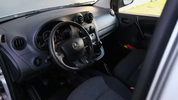 Mercedes-Benz Citan 2019 - 16500 EUR, 160000 km - 160000km - foto 13 de 28