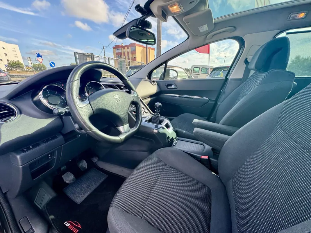 Peugeot 5008 2016 - 13950 EUR, 108536 km - 108536km - foto 9 de 26