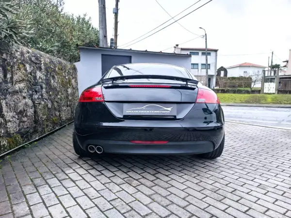 Audi TT Coupé 2009 - 15650 EUR, 187000 km - AUTO.MOTO.pt - 187000km - foto 7 de 8