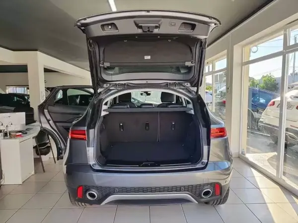 Jaguar E-Pace 2020 - 23950 EUR, 87000 km - AUTO.MOTO.pt - 87000km - foto 15 de 27