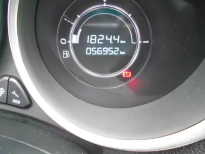 DS DS3 2017 - 16500 EUR, 56952 km - 56952km - foto 10 de 12