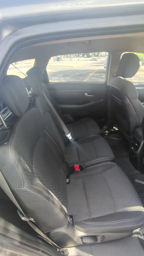 Kia Carens 2019 - 10000 EUR, 265000 km - AUTO.MOTO.pt - 265000km - foto 6 de 10