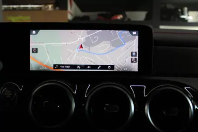 Mercedes-Benz CLA 180 2020 — foto 6 de 21
