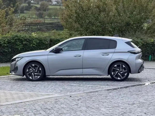 Peugeot 308 2022 - 21999 EUR, 128000 km - AUTO.MOTO.pt - 128000km - foto 4 de 43