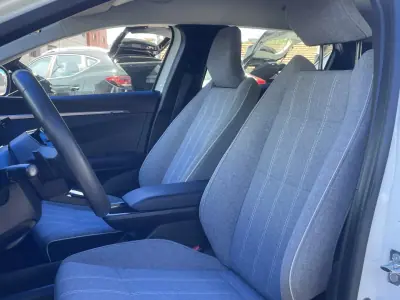 Renault Mégane E-Tech 2022 - 23900 EUR, 75483 km - AUTO.MOTO.pt - 75483km - foto 14 de 30