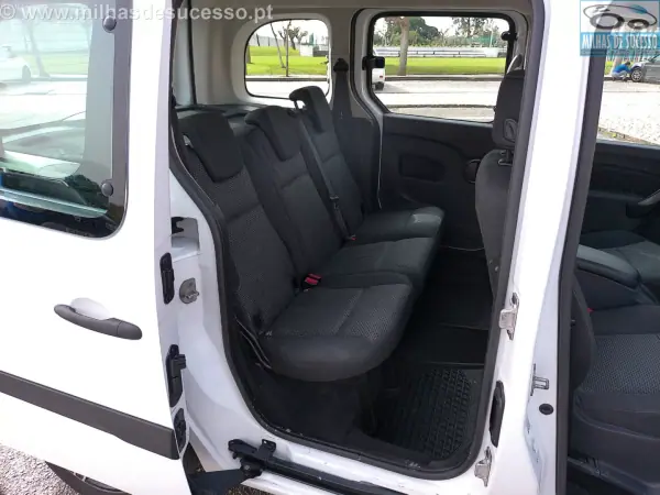 Mercedes-Benz Citan 109 1.5 CDi C/IVA 2019 - 16850 EUR, 118000 km - AUTO.MOTO.pt - 118000km - foto 24 de 31