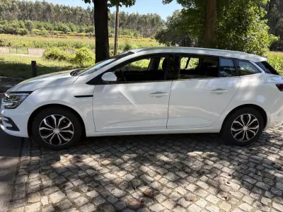 Renault Mégane 2022 - 17500 EUR, 149000 km - 149000km - foto 8 de 18