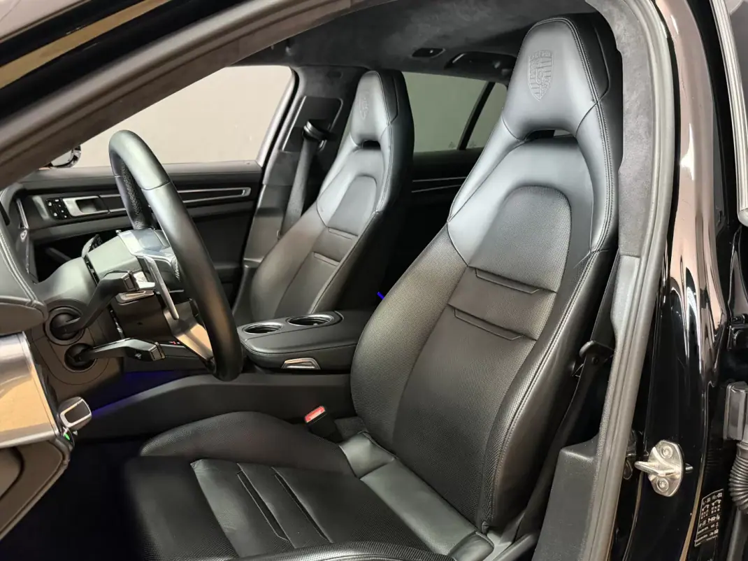 Porsche Panamera Sport Turismo 2020 - 63990 EUR, 148987 km - 148987km - foto 11 de 27
