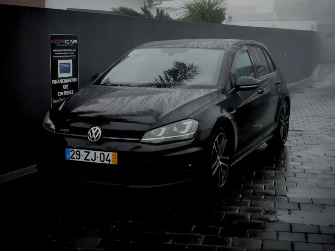 Volkswagen Golf 2016 - 19950 EUR, 168000 km - AUTO.MOTO.pt - 168000km - foto 1 de 6