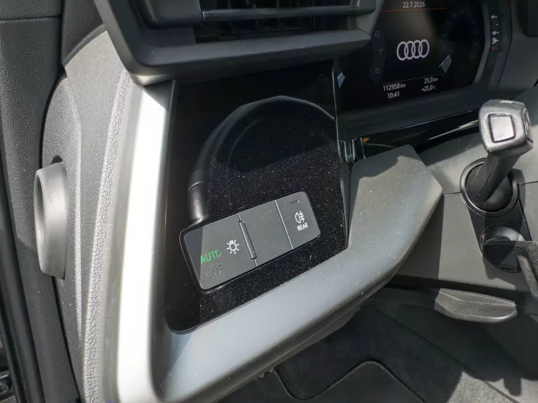 Audi A3 Limousine 2021 - 21990 EUR, 112000 km - 112000km - foto 16 de 42