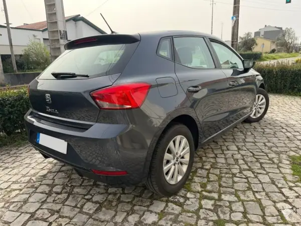SEAT Ibiza 2024 - 17250 EUR, 16000 km - AUTO.MOTO.pt - 16000km - foto 6 de 15