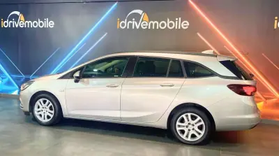 Opel Astra Sports Tourer 2018 - 8900 EUR, 209352 km - AUTO.MOTO.pt - 209352km - foto 5 de 22
