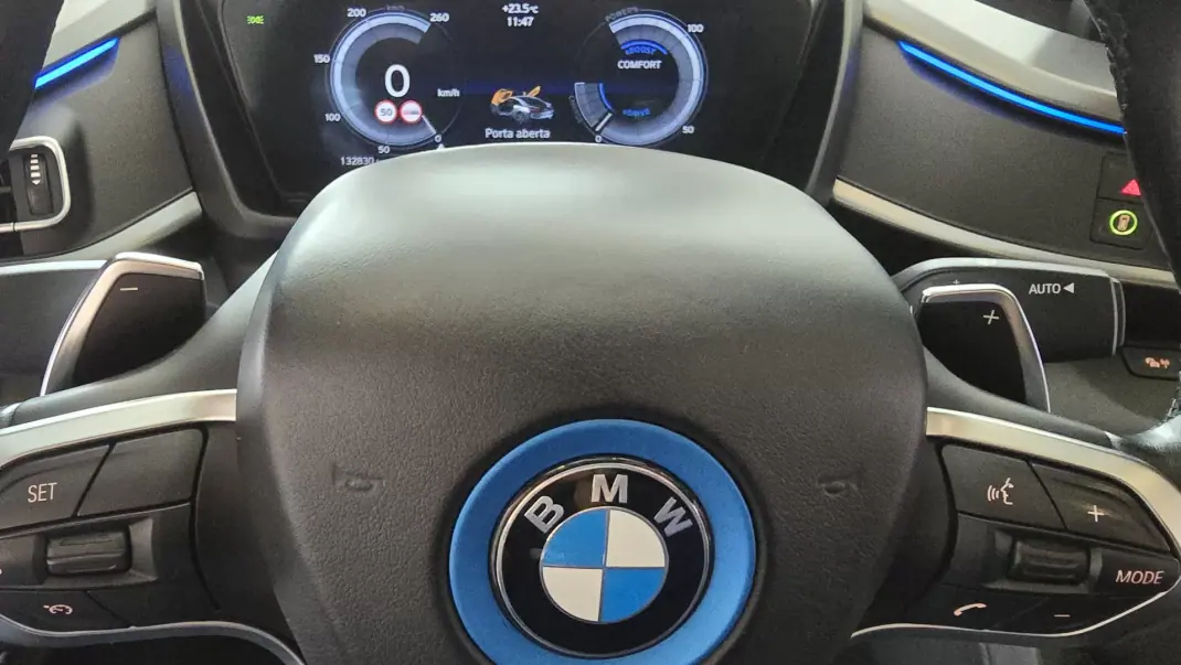 BMW i8 2015 - 62500 EUR, 132830 km - 132830km - foto 40 de 50