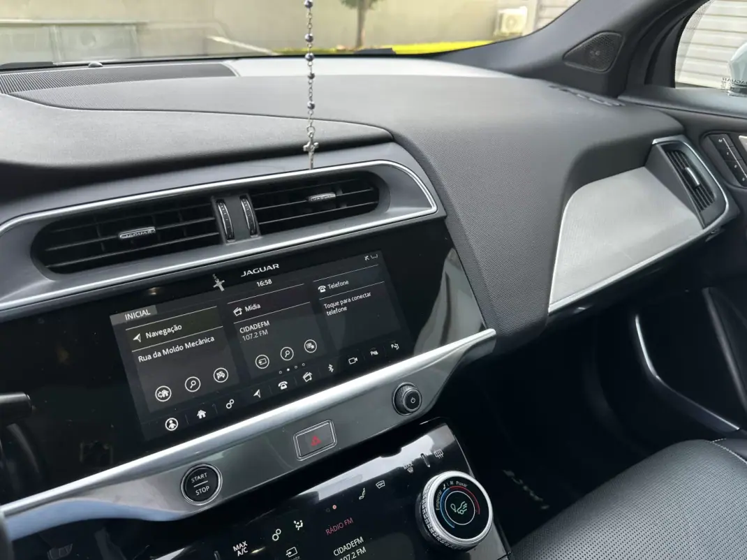 Jaguar I-Pace 2018 - 27900 EUR, 113000 km - 113000km - foto 35 de 59